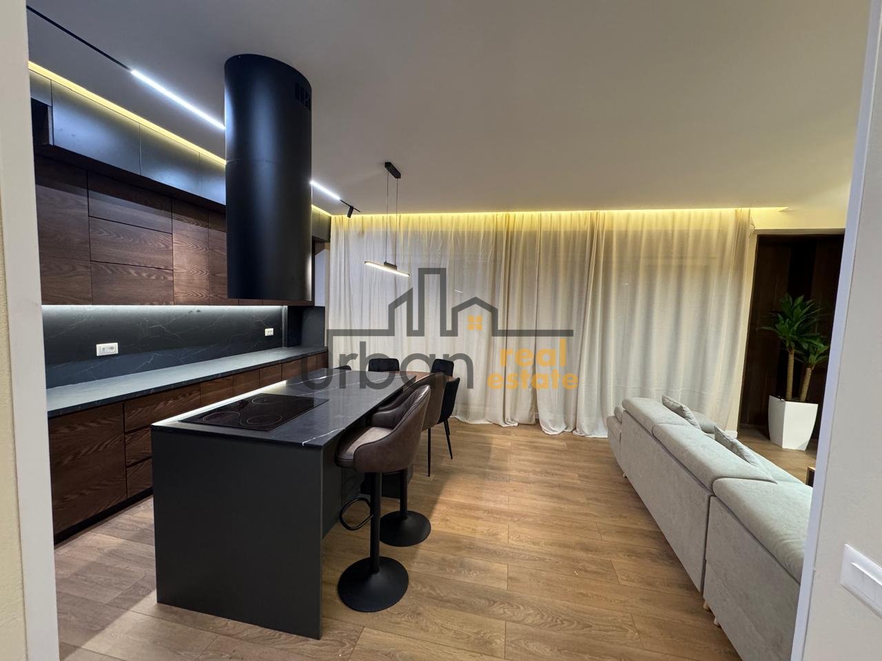 Qera, Apartament 2+1 , Kopshtin Botanik , Tiranë - 1100€ | 120 m²
