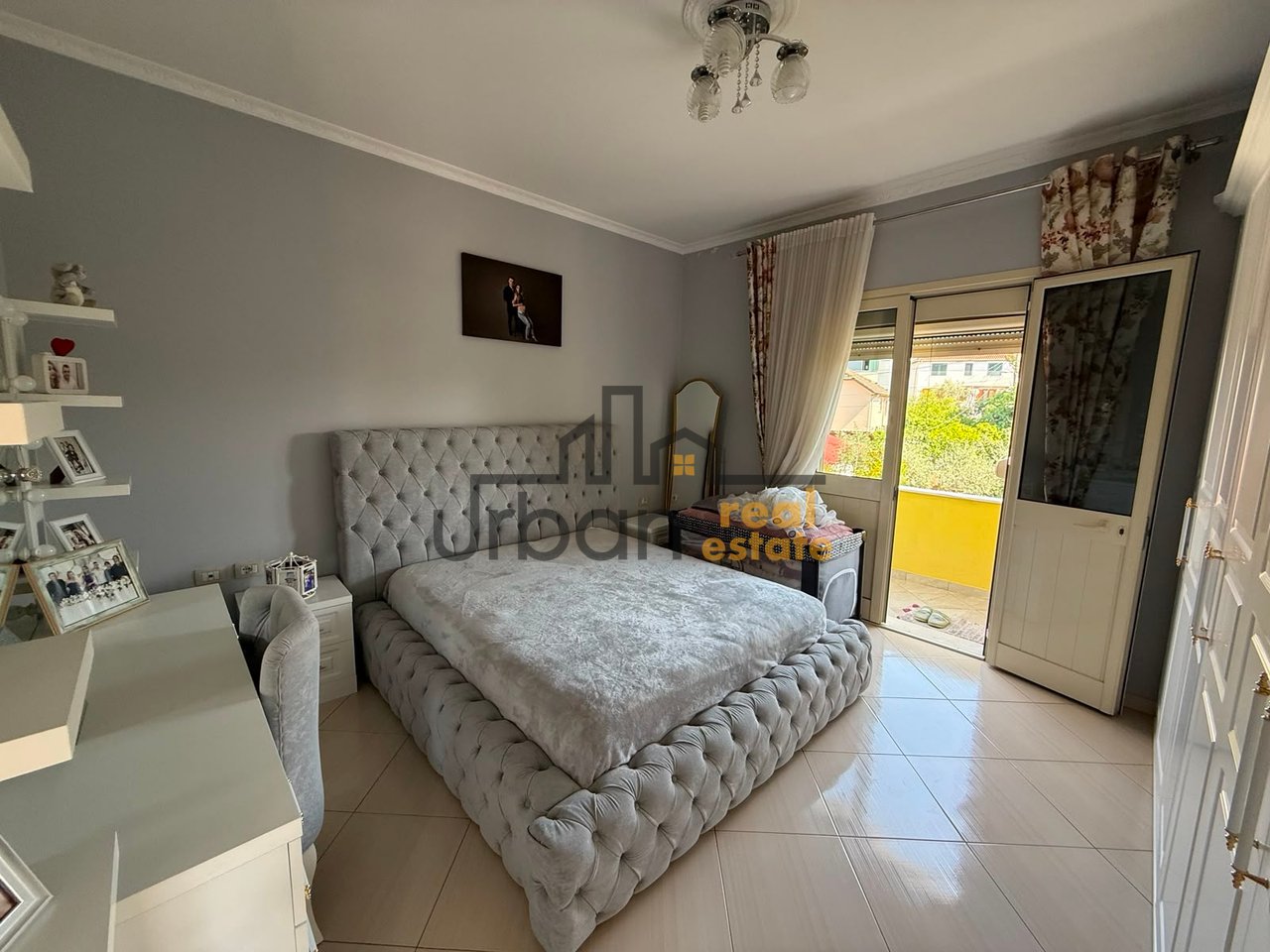 Shitet Vilë 2 kateshe te Treshi, Rruga Kastrioteve, Tiranë - 290000€ | 114 m²