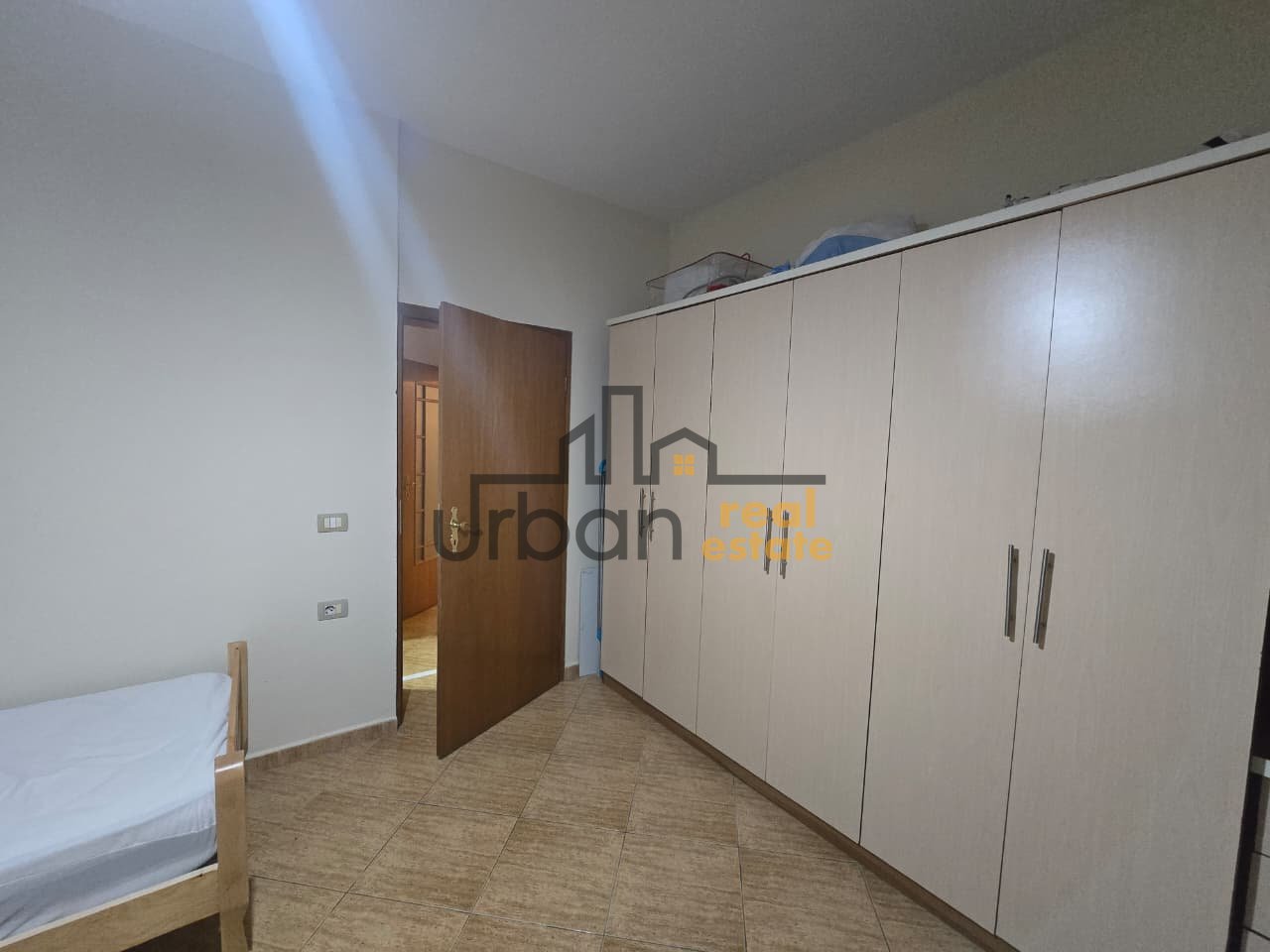 Qera,  Apartament 2+1+2, Rruga e Kosovarëve, Tiranë - 800€ | 105 m²