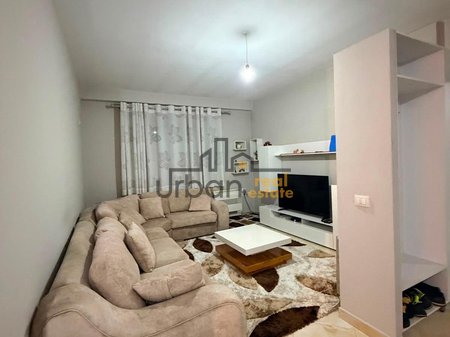 Qera, Apartament 2+1,  Yzberish, Tiranë - 49.000 Lekë | 90 m²