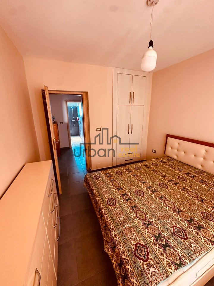 Qera, Apartament 1+1 ,Pranë Shkollës së Bashkuar, Tiranë - 45,000 Lekë | 50 m²