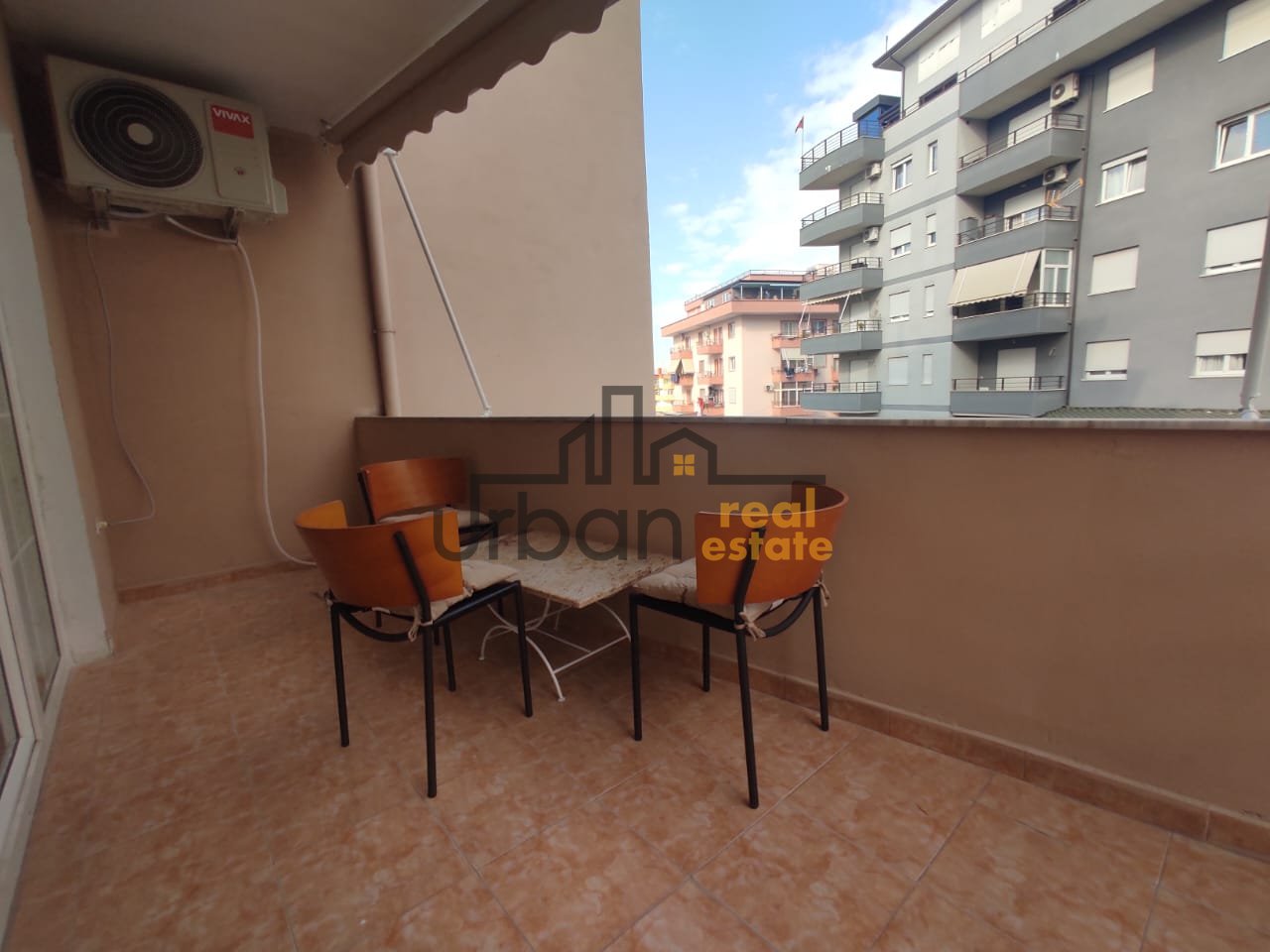 Rent, Apartment 3+1+2, Fresku, Tirana - 60,000 Lek | 120 m²