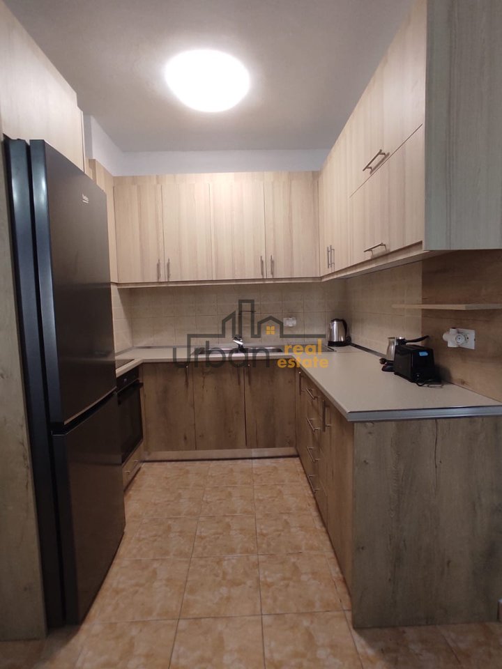 Rent, Apartment 3+1+2, Fresku, Tirana - 60,000 Lek | 120 m²