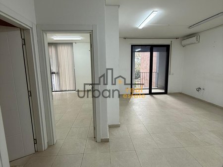 Affitto, Appartamento 1+1, Fabbrica della Farina, , Tirana - 40.000 Lek | 60 m²