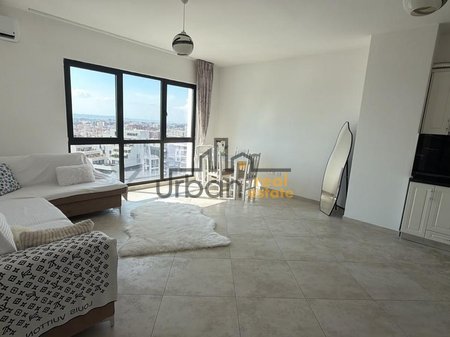 Qera,  Apartament 1+1 ,Farmacia 10, Tiranë - 60,000 Lekë | 72 m²