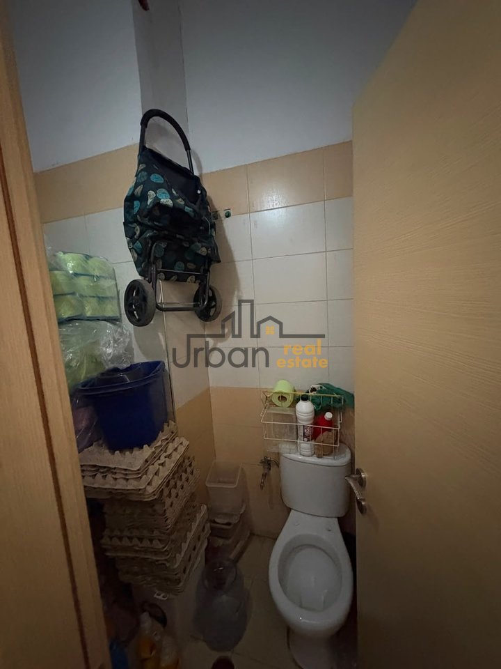 Qera, Dyqan ,Terminali Jug-Veri, Tiranë - 50.000 Lekë | 30 m²