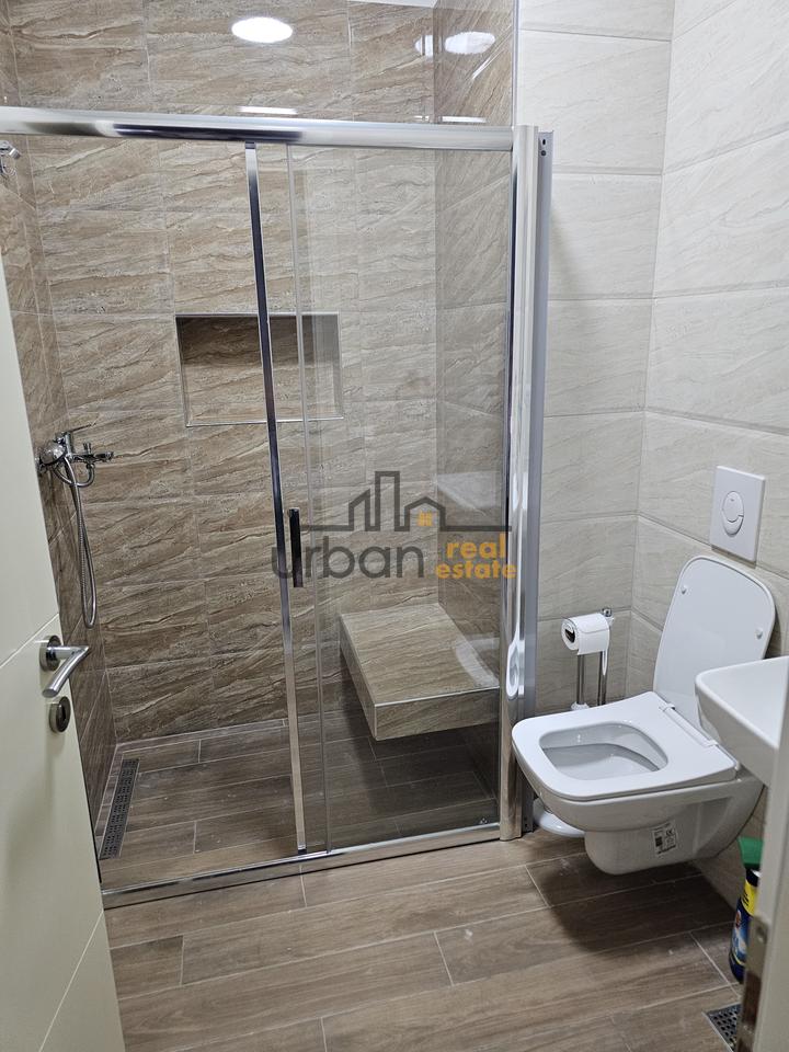 In affitto, Appartamento 2+1, Via Kavaja, Tirana - 900€ | 110 m²