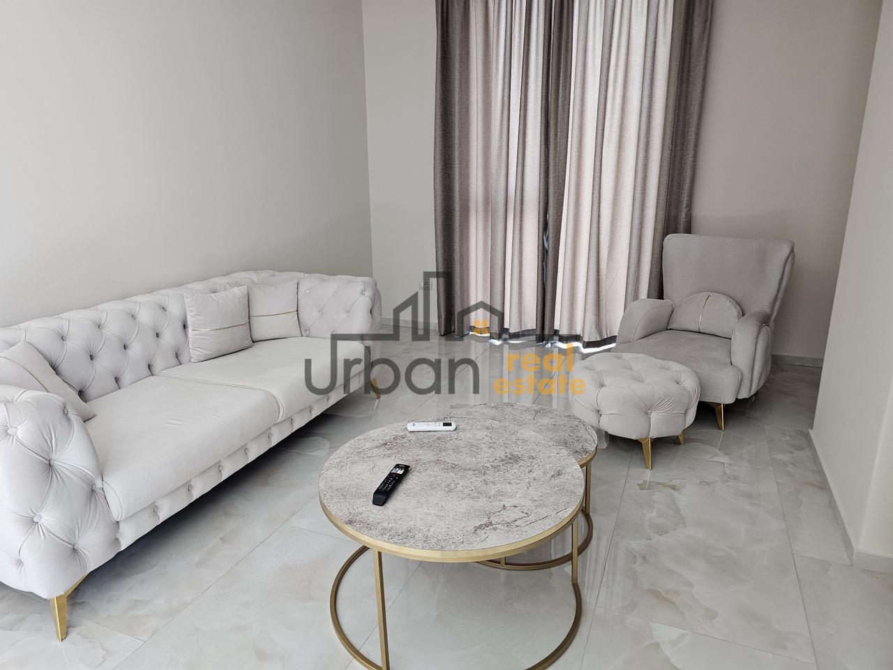 In affitto, Appartamento 2+1, Via Kavaja, Tirana - 900€ | 110 m²
