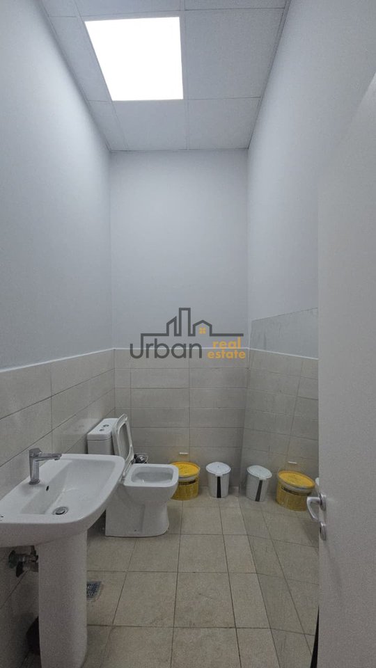 Affitto, Negozio, Don Bosco, Tirana - 40.000 Lek | 60 m²