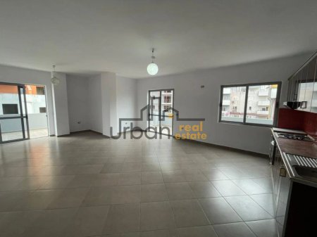 For sale, Apartment 1+1+Veranda, Yellow Buildings, Tirana - 10,000,000 Lek | 123 m²