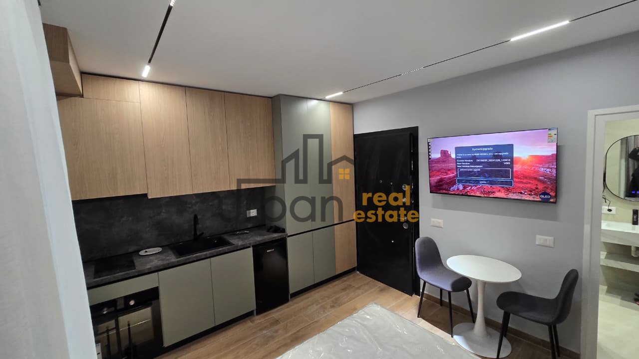 In vendita 3 monolocali + lavanderie, Mine Peza, Tirana - €255.000 | 84 m²