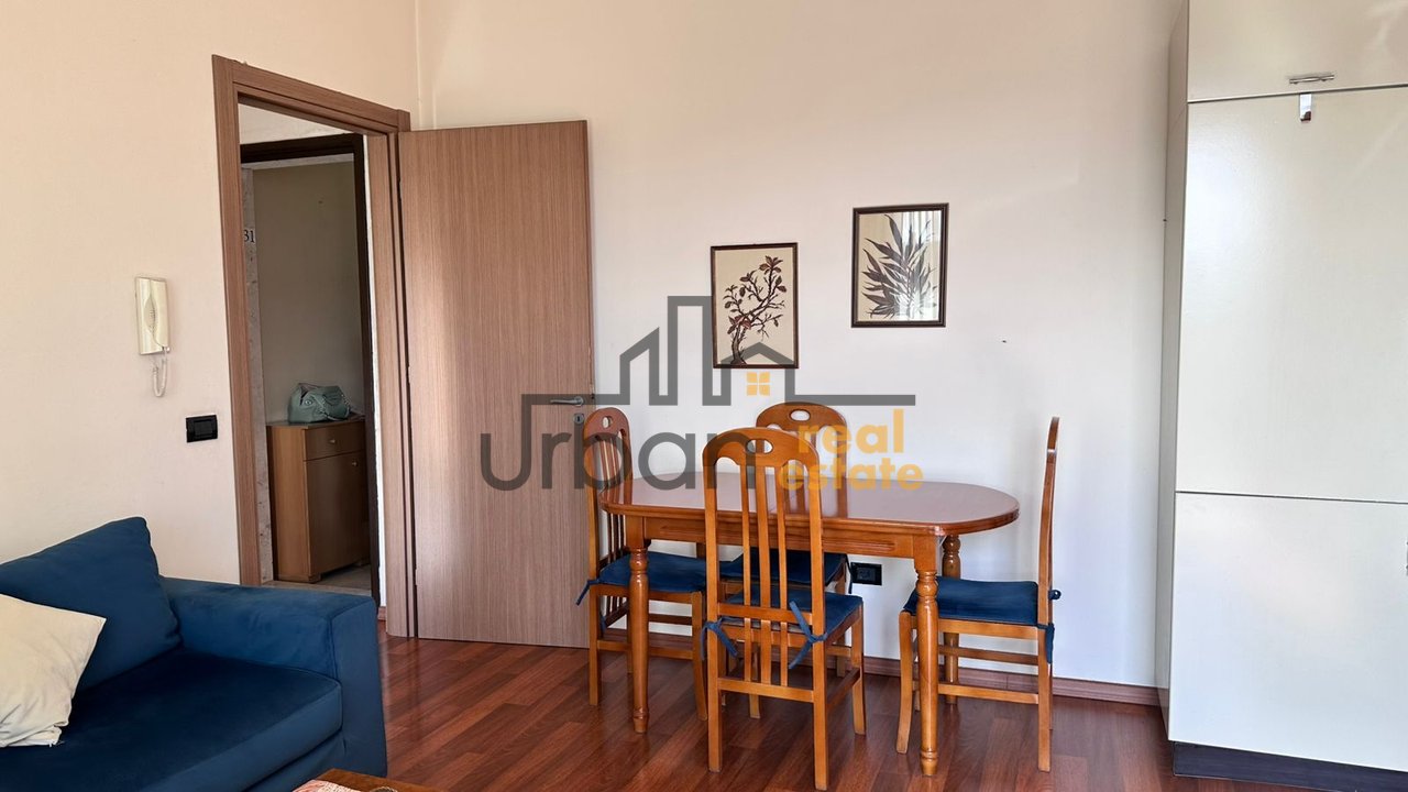 Qera, Apartament 1+1,Pazari i Ri, Tiranë - 800€ | 60 m²