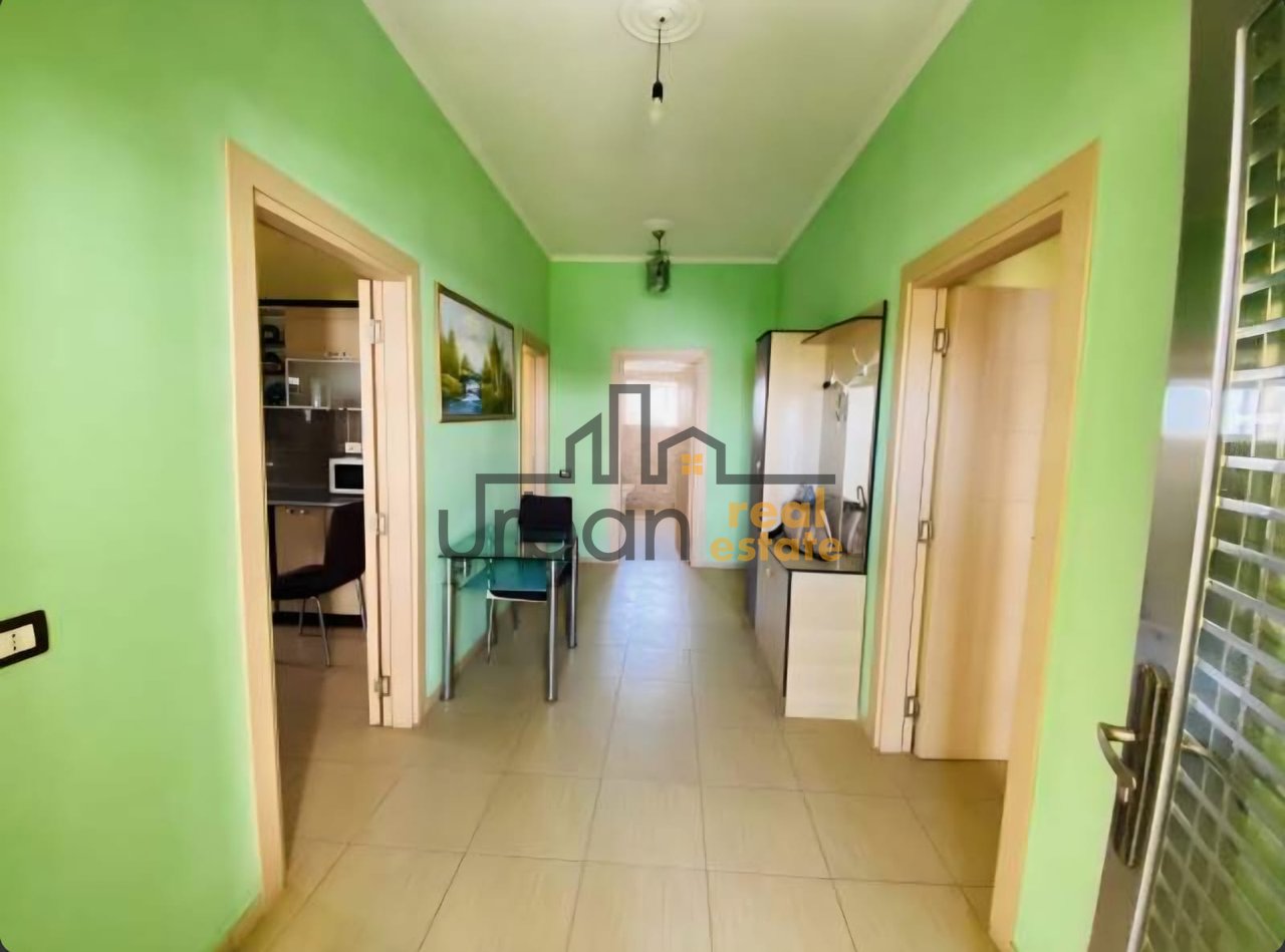 Shitet, Vilë 2-Katëshe, Plazh Iliria, Durrës - 250,000€ | 263 m²