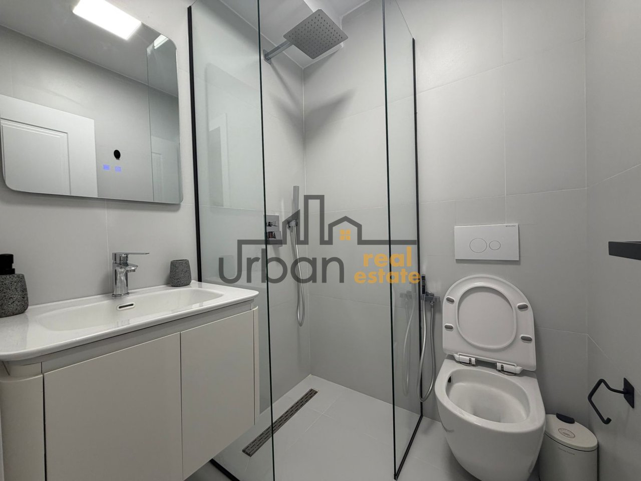 Shiten, 2 Apartamente 1+1, 21 Dhjetori, Tiranë - 193,000€ | 65 m²