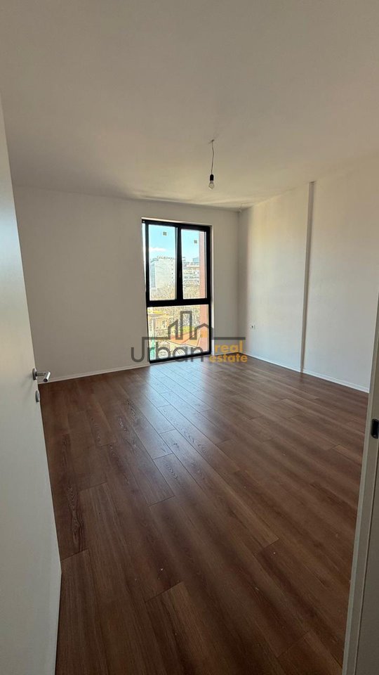 In affitto, appartamento 1+1, via Bogdaneve, Tirana - €1000 | 83 m²