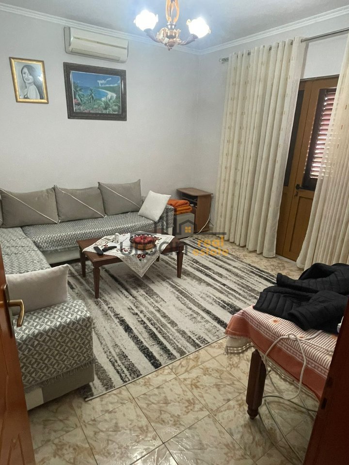 Qera, Ambient Biznesi (Kat Vile) 3+1, 5 Maji – 1300 € | 207 m²