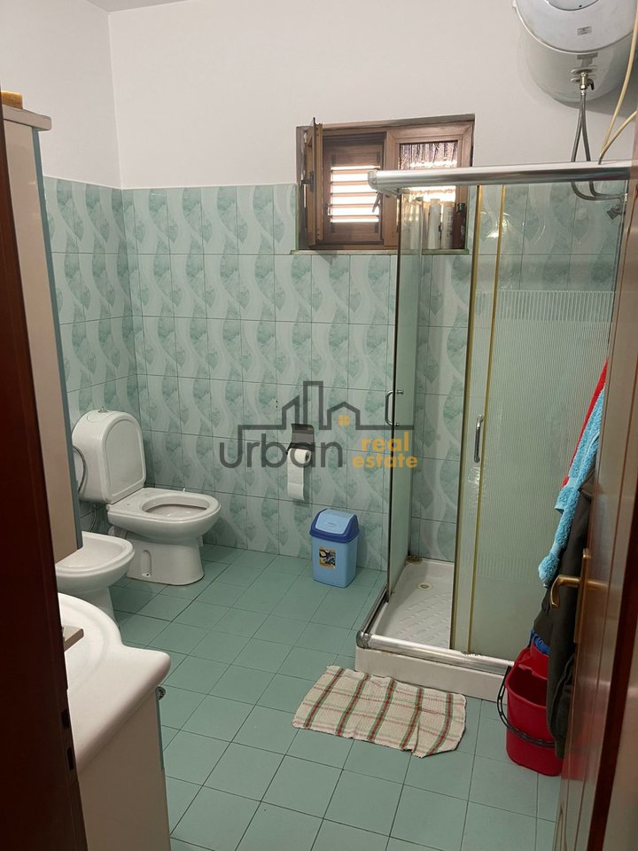Qera, Ambient Biznesi (Kat Vile) 3+1, 5 Maji – 1300 € | 207 m²