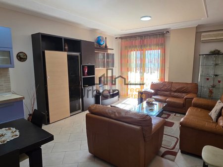 For rent, Apartment 2+1+2, Paris Commune, Tirana - 700€ | 110 m²