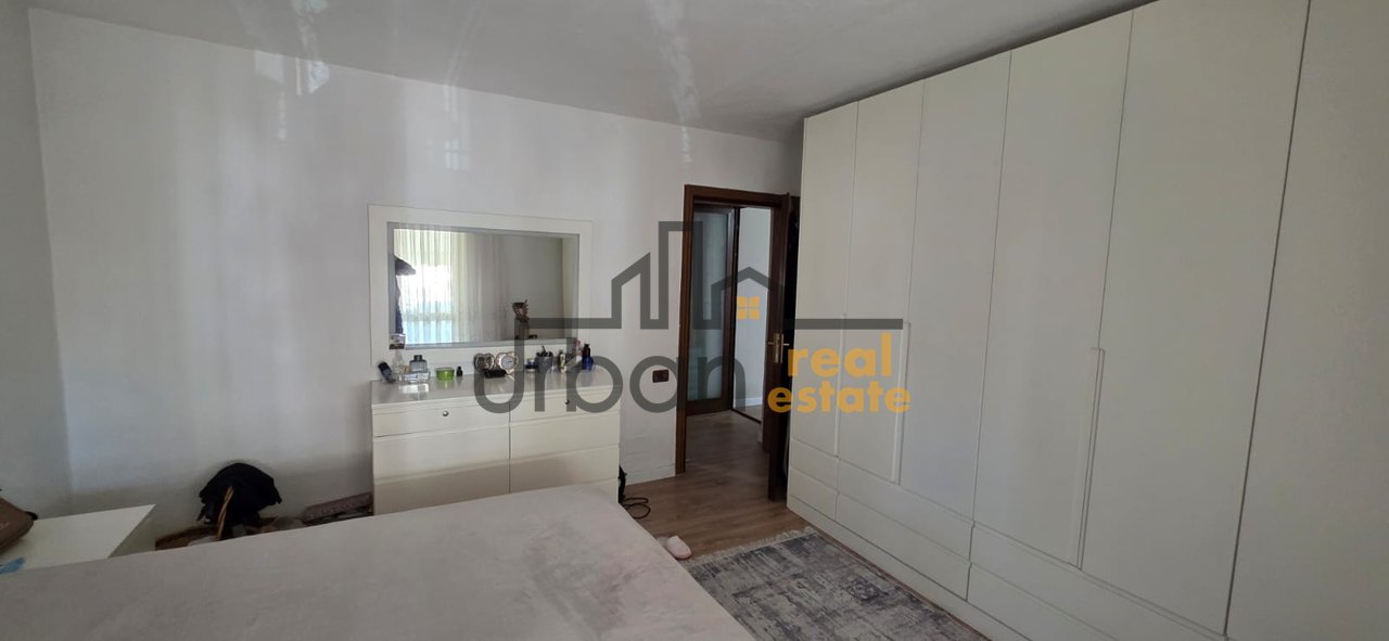 Shitet, Apartament 4+1+2 ,Ali Demi, Tiranë - 180000€ | 120 m²
