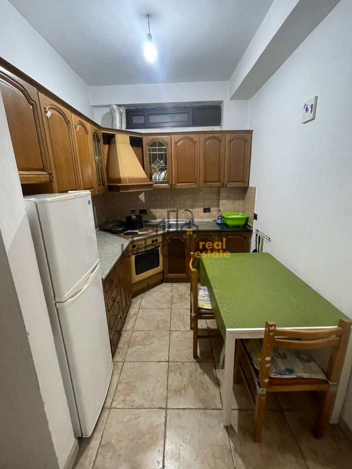 Qera, Apartament 3+1+2 , Mine Peza, Tirana - 700€ | 100 m²