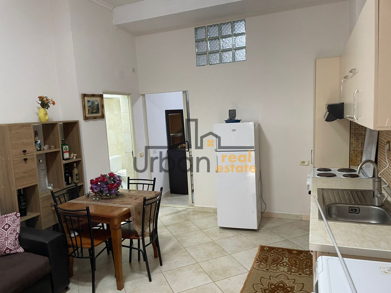 Qera, Apartament 1+1, Fresku, Tiranë - 30.000 Leke | 50 m²