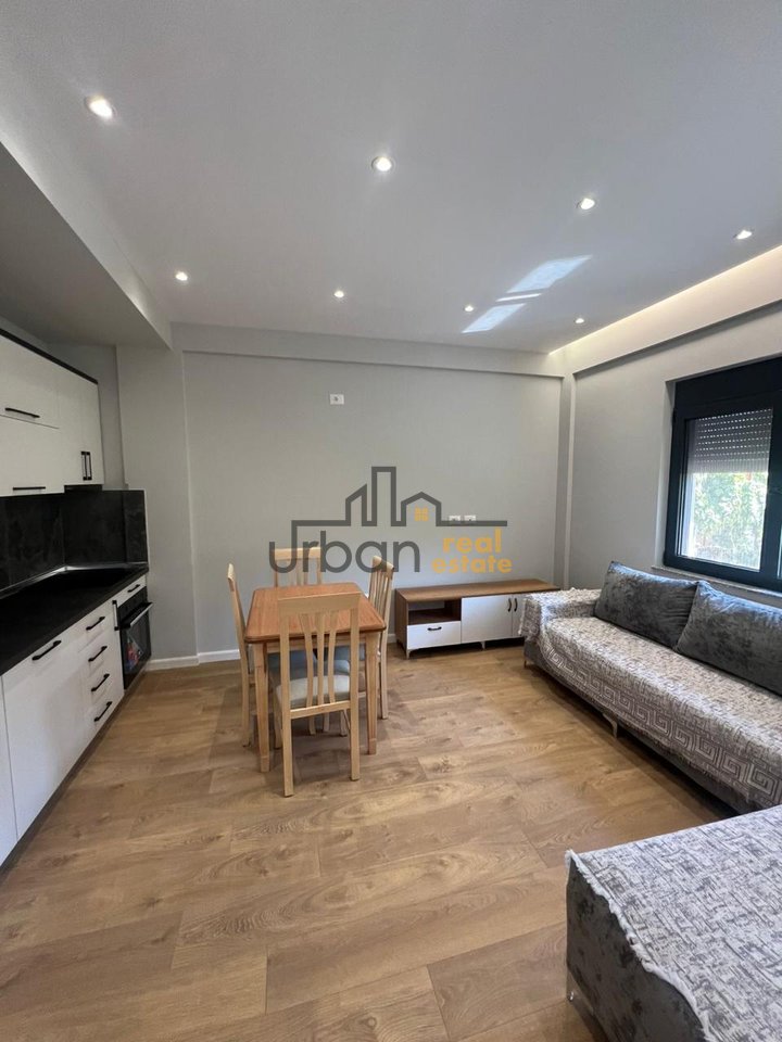For rent, 1+1 Apartment, Fresku, Tirana - 35,000 Leke | 60 m²