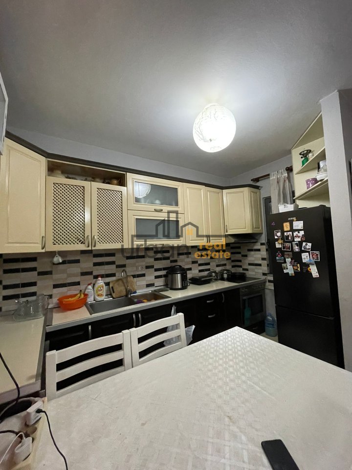 In Vendita, Appartamento 2+1, Yzberish, Tirana - €172.000 | 106 m²