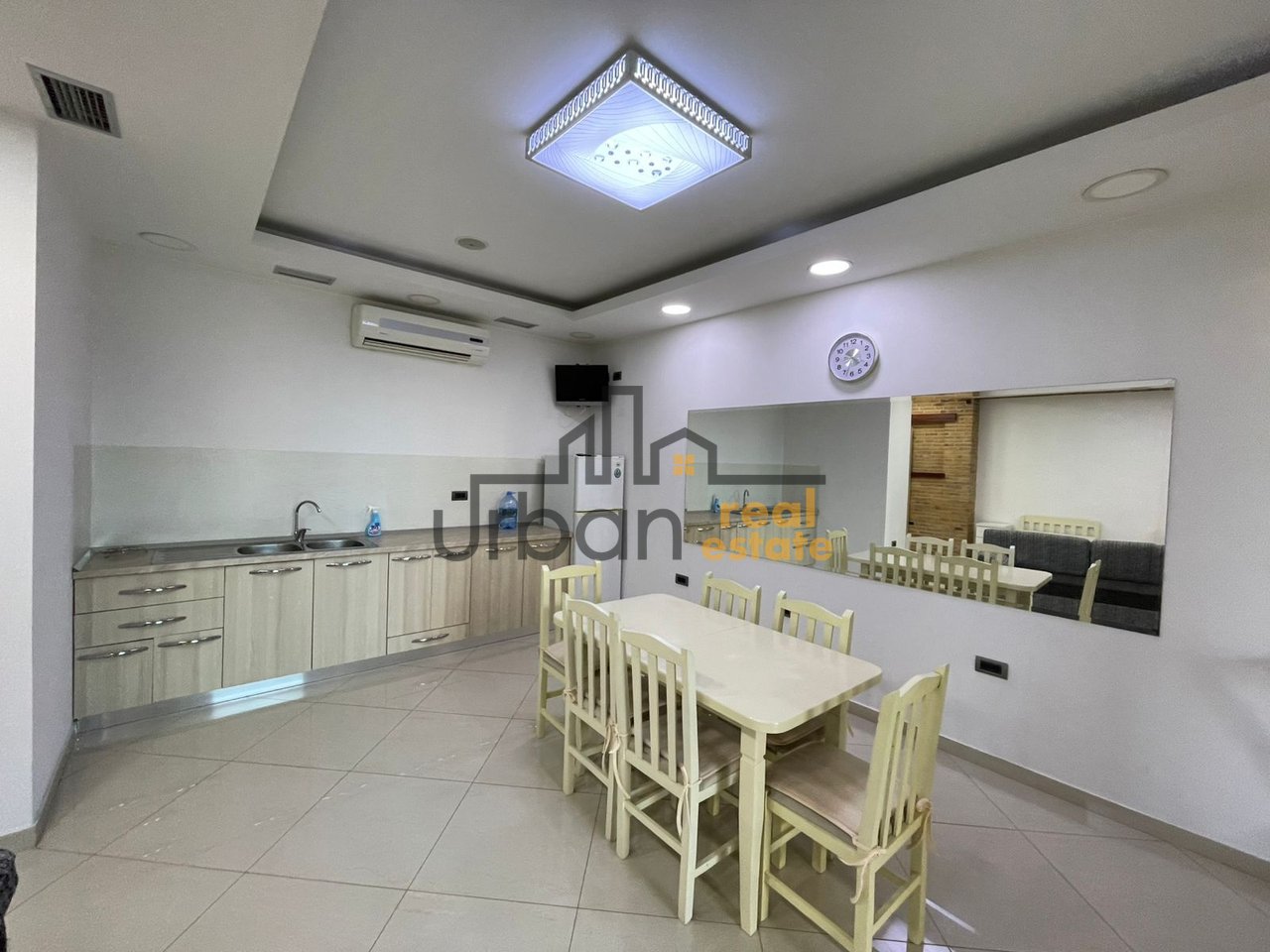 For rent, Studio apartment, Porcelain, Tirana - 30,000 leke | 45 m²