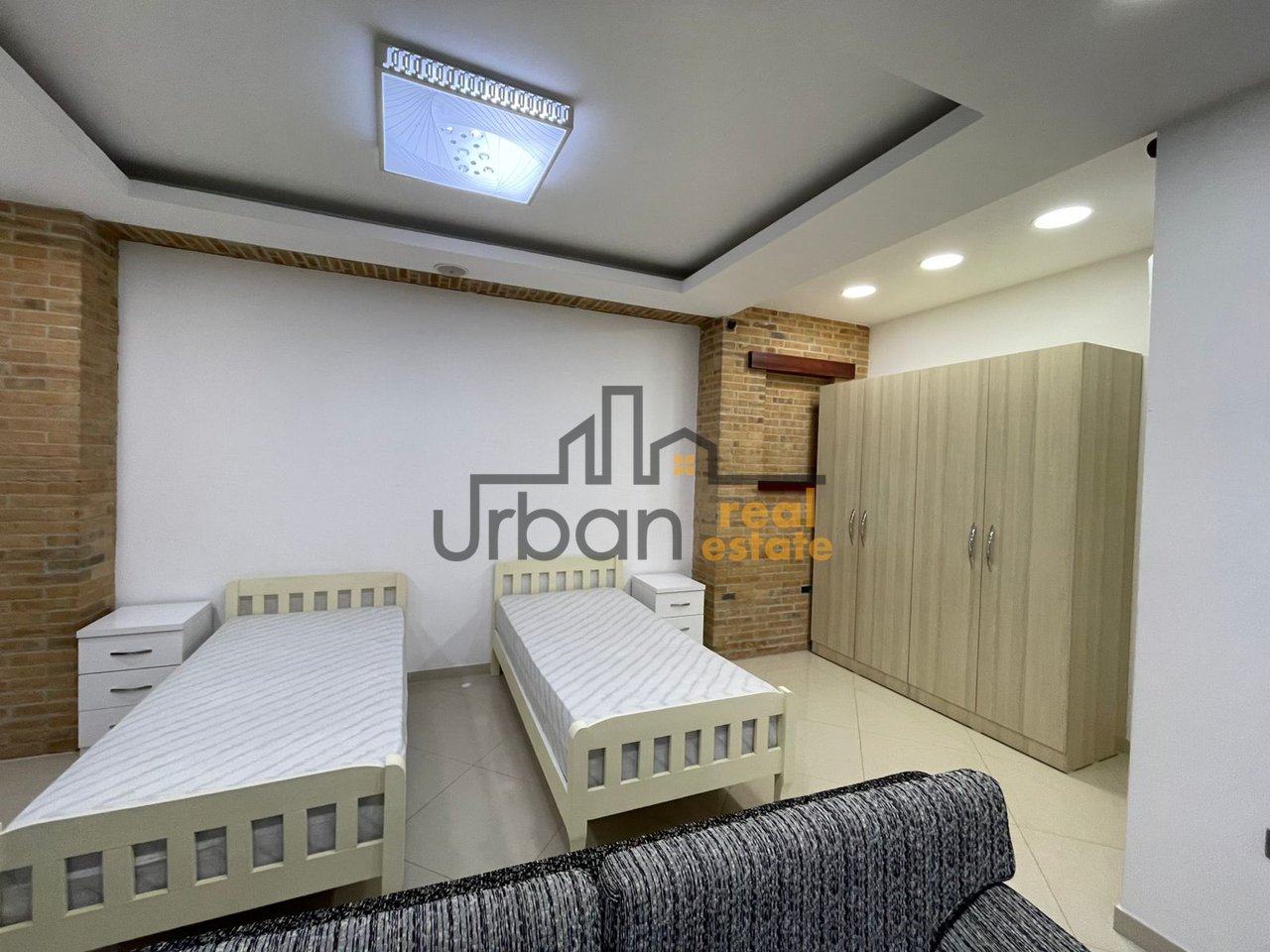 For rent, Studio apartment, Porcelain, Tirana - 30,000 leke | 45 m²