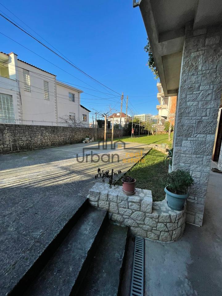 For rent, Studio apartment, Porcelain, Tirana - 30,000 leke | 45 m²