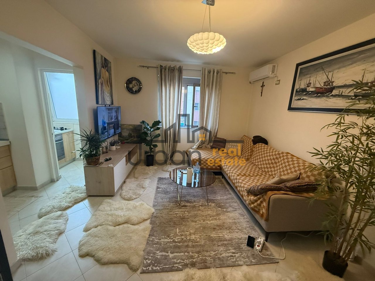 Shitet, Apartament 1+1, Oxhaku, Tiranë - 125,000€ | 54 m²