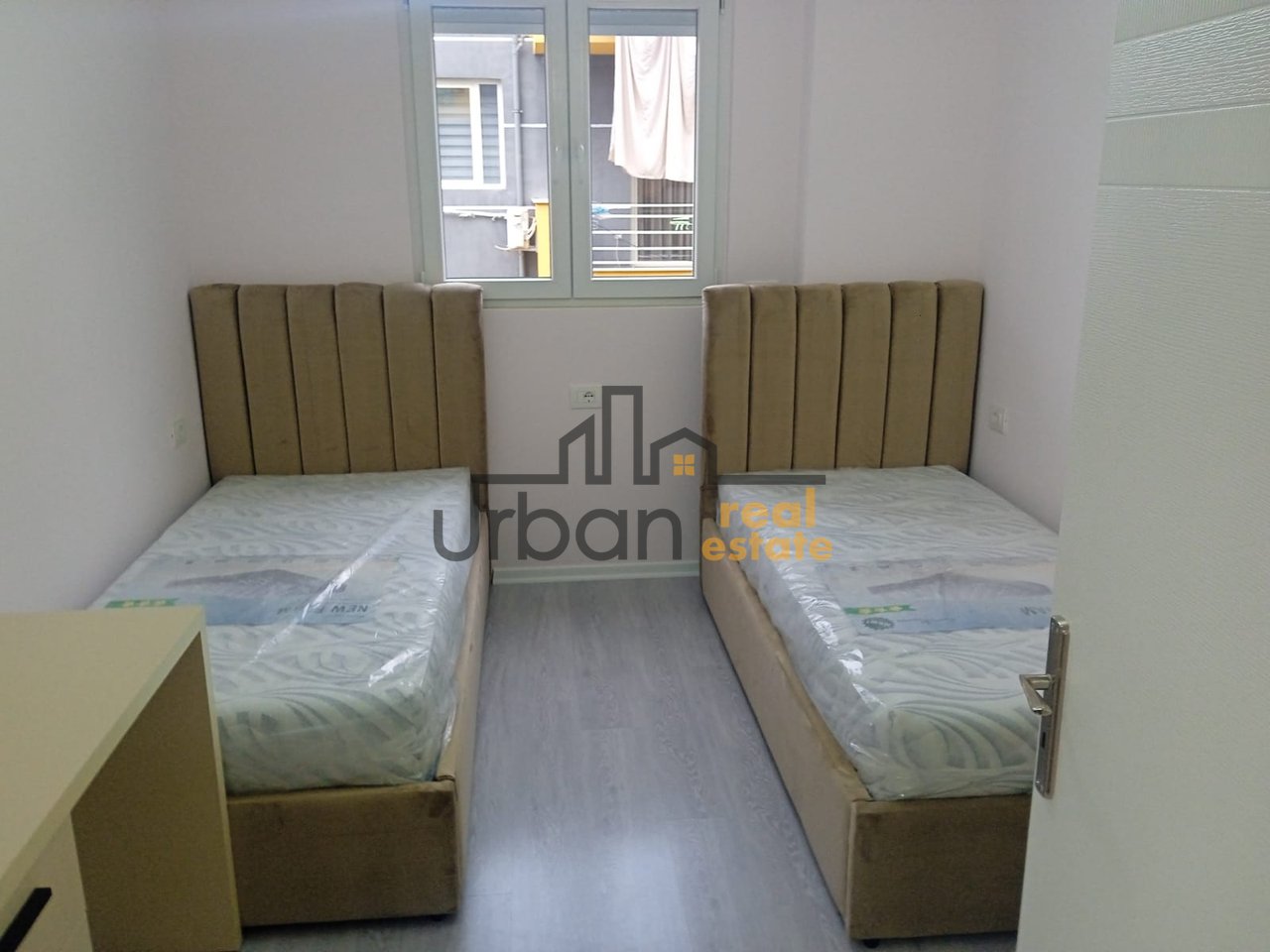 In affitto, Appartamento 2+1+Posto auto, Complesso Tom Doshi, Tirana - 550€ | 120 m²