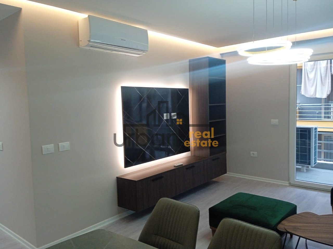 In affitto, Appartamento 2+1+Posto auto, Complesso Tom Doshi, Tirana - 550€ | 120 m²