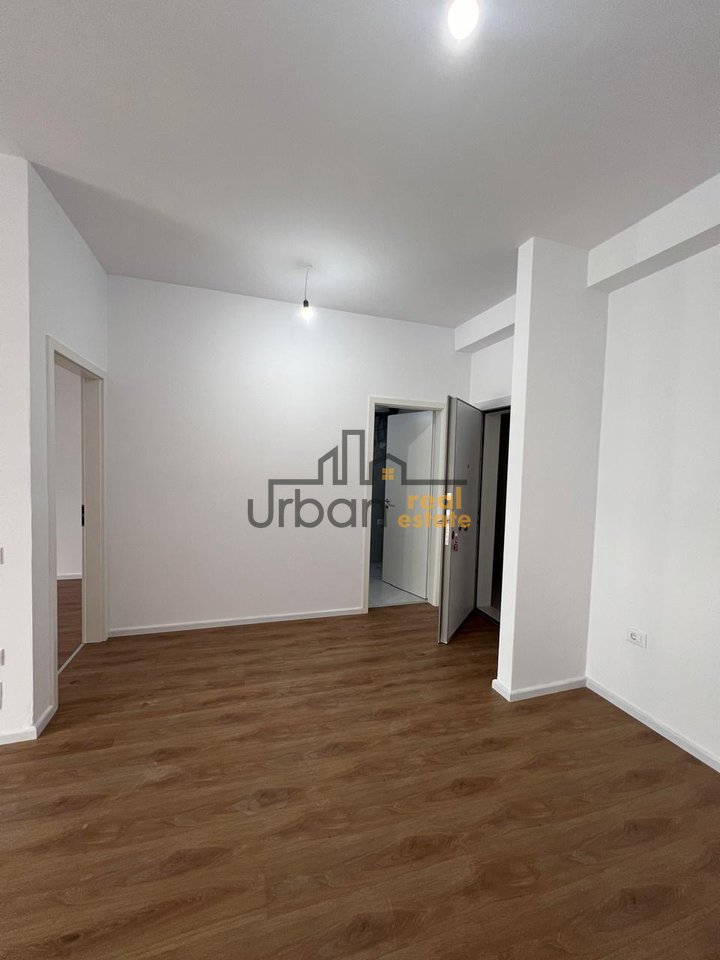 Shitet, Apartament 1+1, Ali Demi, Tiranë - 110.000.000 Leke | 61.3 m²