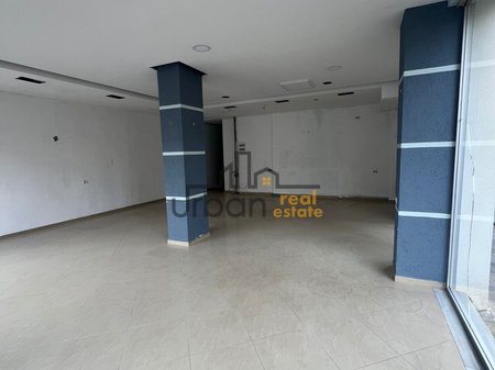 In Affitto, Ambiente Commerciale, Oxhaku, Tirana - 600€ | 80 m²
