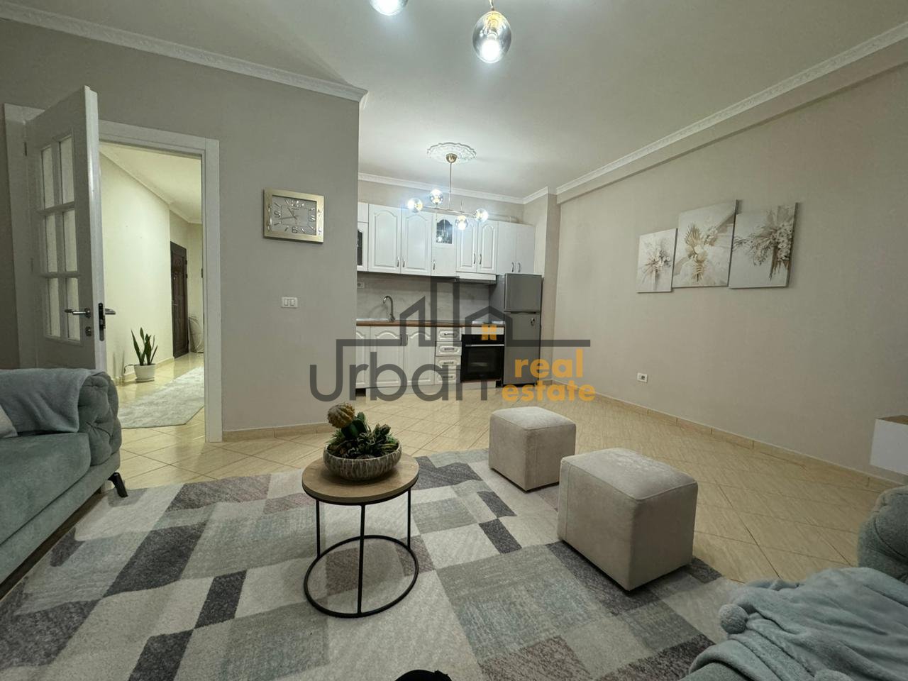Qera, Apartament 2+1+2, Fresku, Tiranë - 700€ | 120 m²