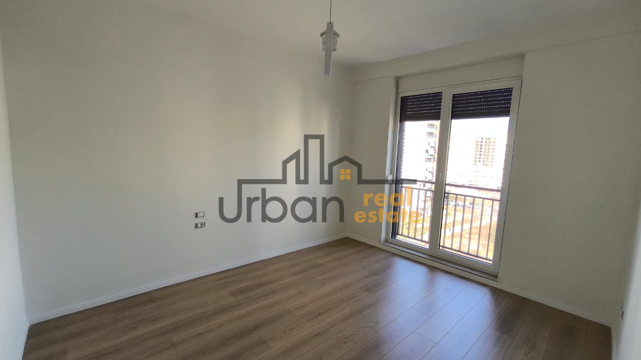 Affitto, Appartamento 2+1+2, Ex Campo di Aviazione, Tirana - 650€ | 100 m²