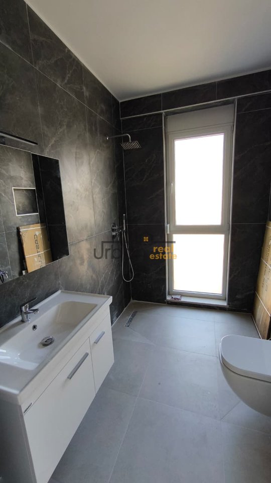 Affitto, Appartamento 2+1+2, Ex Campo di Aviazione, Tirana - 650€ | 100 m²