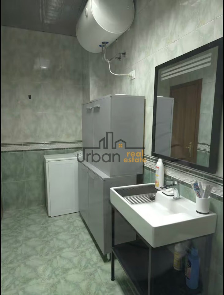 Qera, Apartament 2+1, Blloku përball SKY Tower, Tiranë - 1200€ | 145 m²