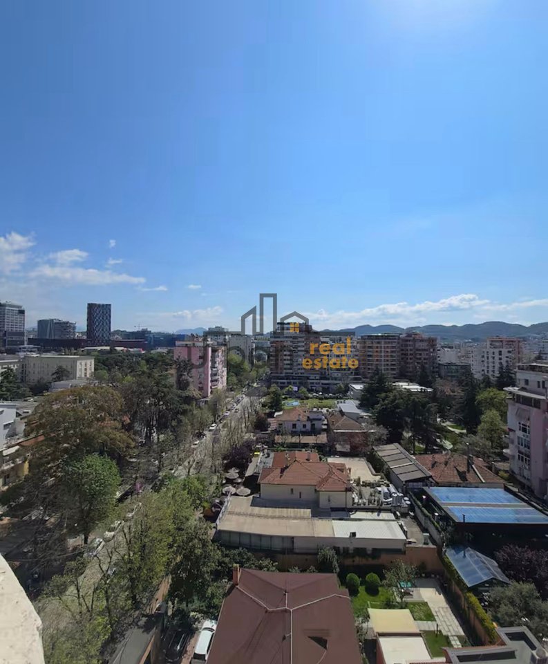 Qera, Apartament 2+1, Blloku përball SKY Tower, Tiranë - 1200€ | 145 m²