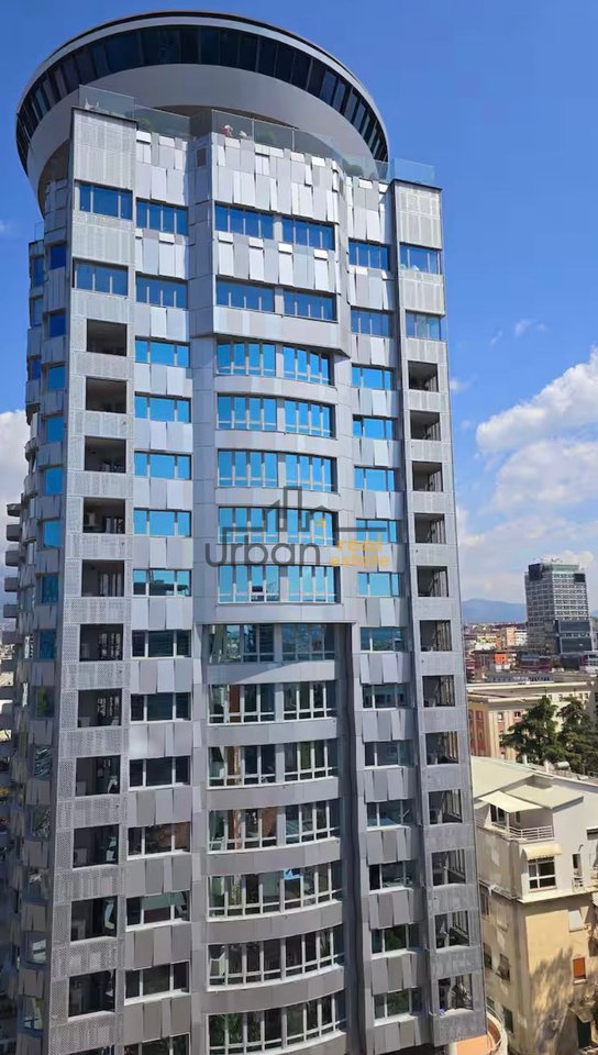 Qera, Apartament 2+1, Blloku përball SKY Tower, Tiranë - 1200€ | 145 m²