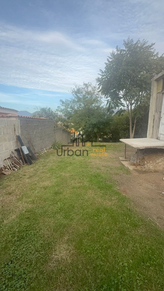 In Vendita, Casa Privata + Terreno, Selita, Tirana - €140.000 | 108 m²