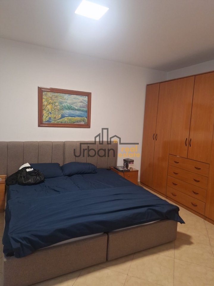 Shiten ,2 Garsoniere ,Perballe Bllokut te Ambasadave  ,Tiranë - 224,000€ | 93.4 m²