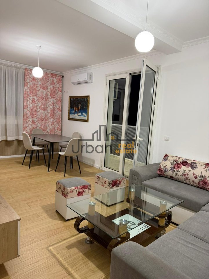 Qera, Apartament 1+1,  Astir, Tiranë - 450€ | 70 m²
