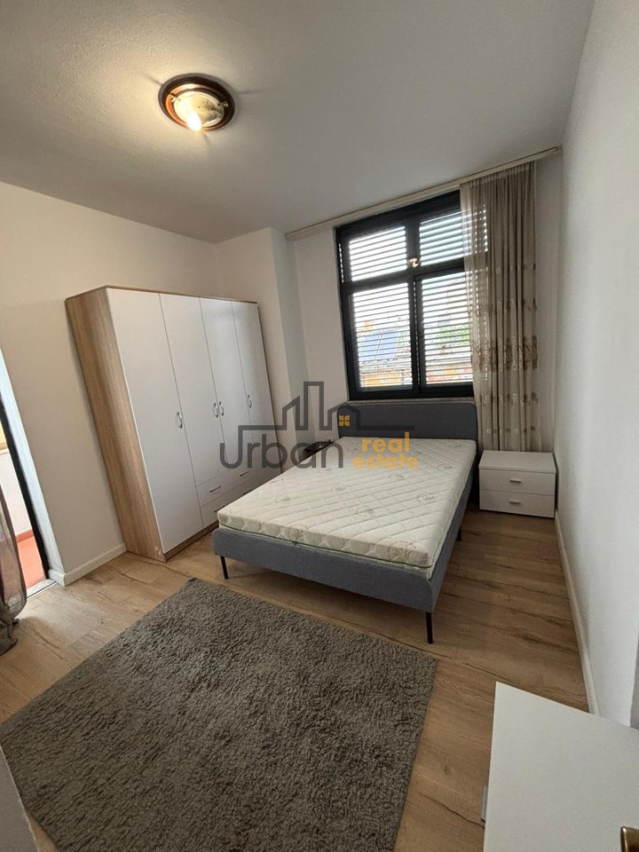 Rent, Apartment 3+1+2, 21 Dhjetori, Tirana - 110,000 Lek | 150 m²