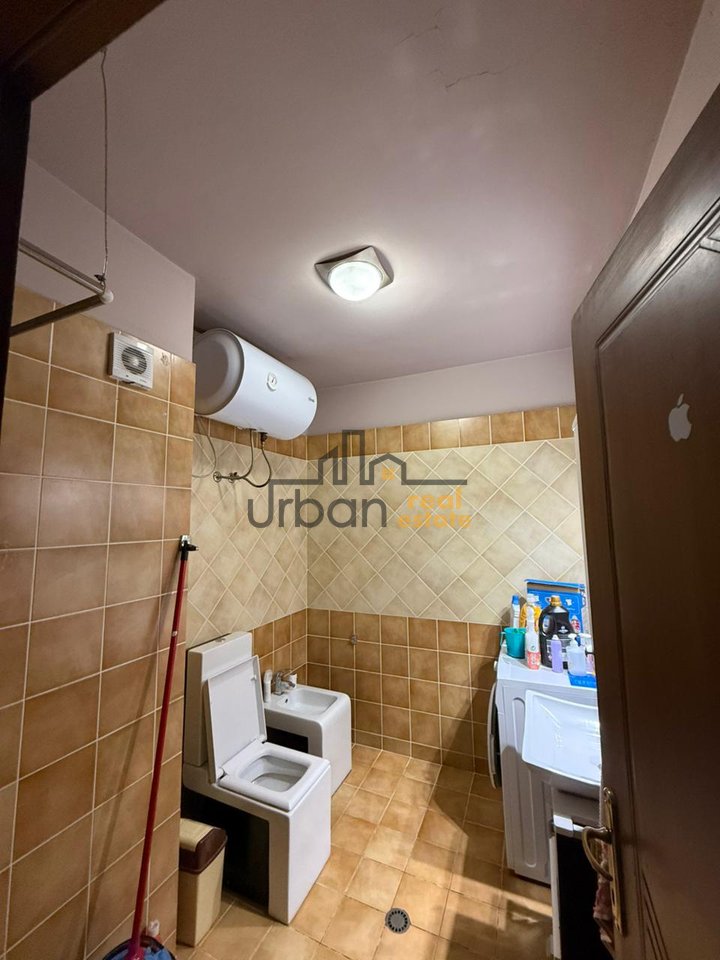 Qera, Apartament 2+1 Rruga e Kavajës, Tirana - 600€ | 75 m²
