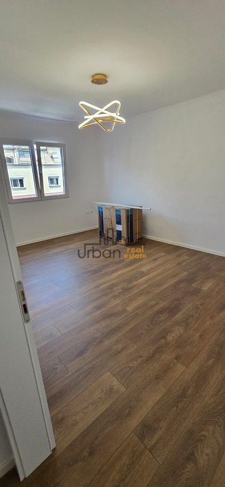 Shitet, Apartament 1+1,  Ish Parku, Tiranë - 140.000€ | 59 m²