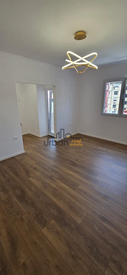 Shitet, Apartament 1+1,  Ish Parku, Tiranë - 140.000€ | 59 m²