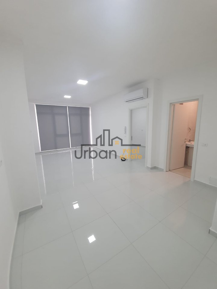 Qera,  Zyrë, Kompleksi Kika 2, Tirana - 1200€ | 105 m²