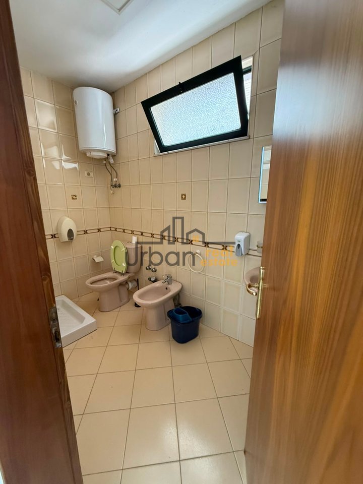 Qera, Ambient biznesi,  Brryli, Tiranë – 1500€ | 230 m²